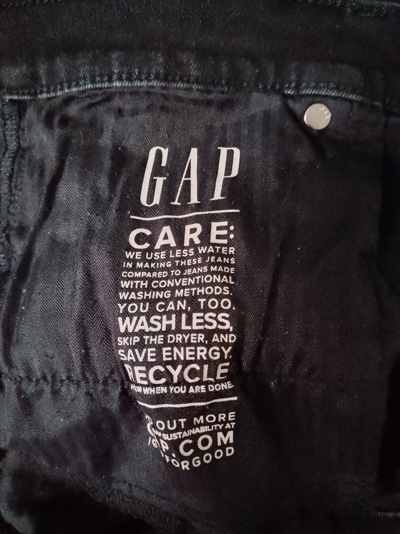 GAP jeans for women (Category: Activewear) located in Makati City. Submitted by jaycee_mokong (Listing ID 1462340566, Image 2). Description: from USA, please see attached pictures for reference ❤️🙏.