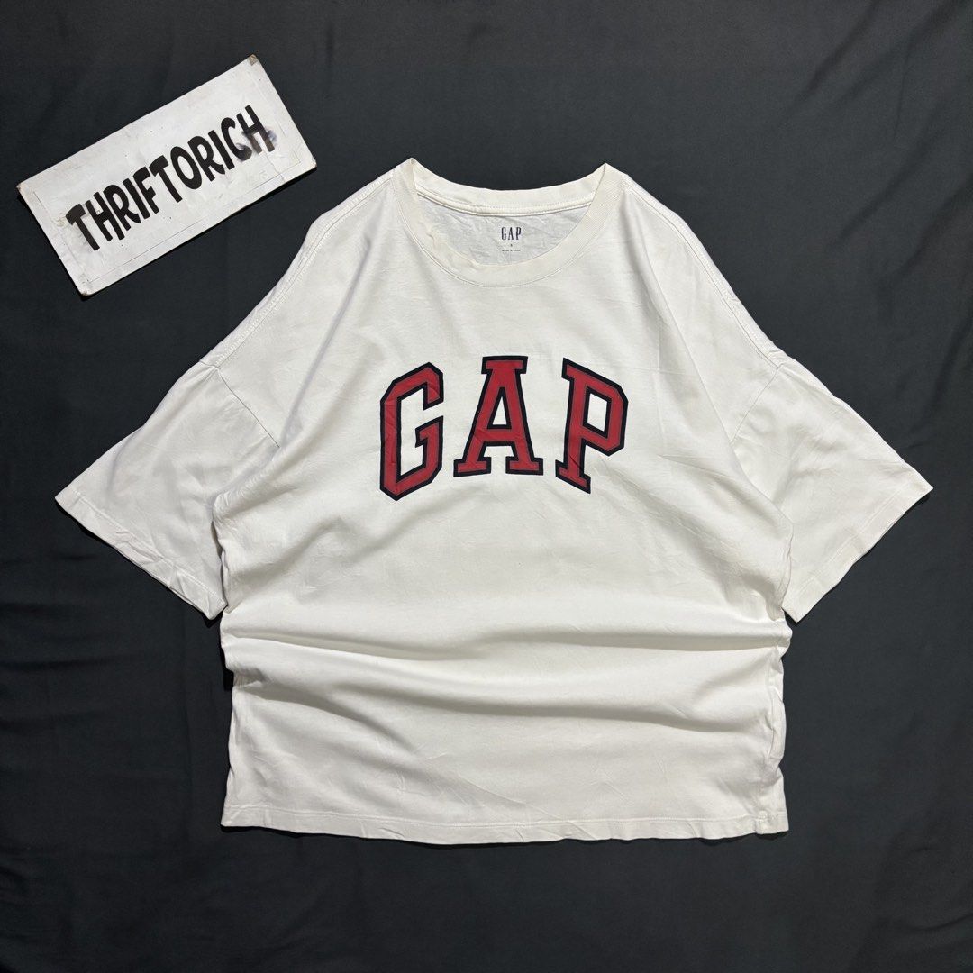 GAP WHITE SHIRT (Category: Tshirts & Polo Shirts ) located in Taytay. Submitted by dwinsapparel (Listing ID 1462373158, Image 2). Description: GAP WHITE SHIRT W-23.5 L-26 EXCELLENT CONDITION NEED WASH COMPLETE TAGS.