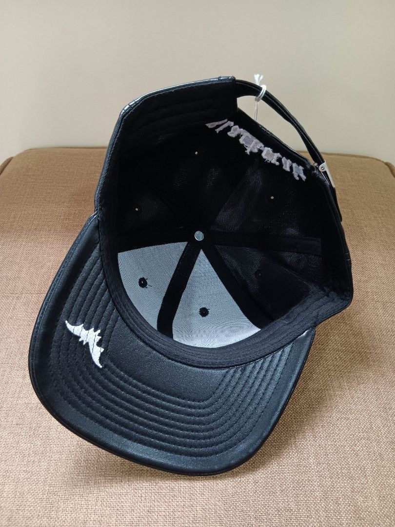 GOTHIC VAMPIRE BAT BASEBALL CAP (Category: Caps & Hats) located in Manila. Submitted by gerryanton77059 (Listing ID 1462280815, Image 3). Description: .