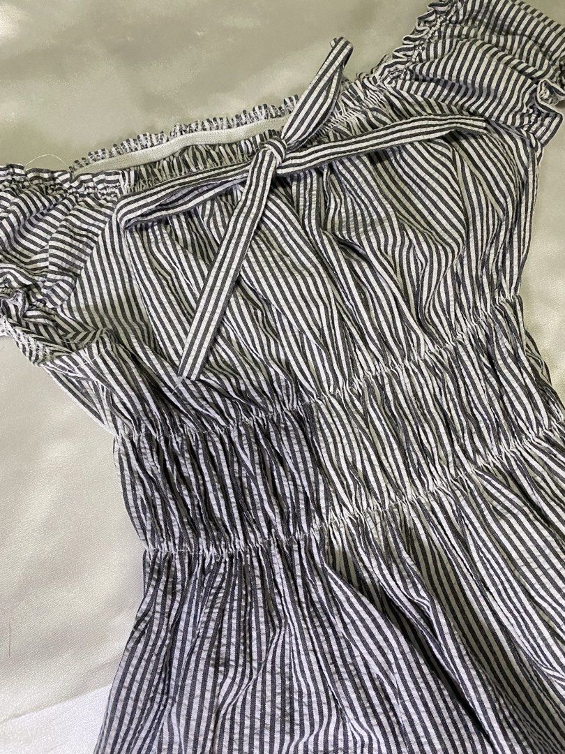 Gray Striped Off-Shoulder Smocked Top (Category: Blouses) located in Rizal. Submitted by ssushimun (Listing ID 1462349271, Image 2). Description: — used once — bought last week — lalamove (sf - depends on the loc) .