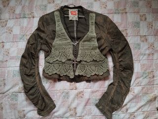 (Category: ) located in . Submitted by thrift_with_anjel (Listing ID 1462422088, Image 1). Description: .