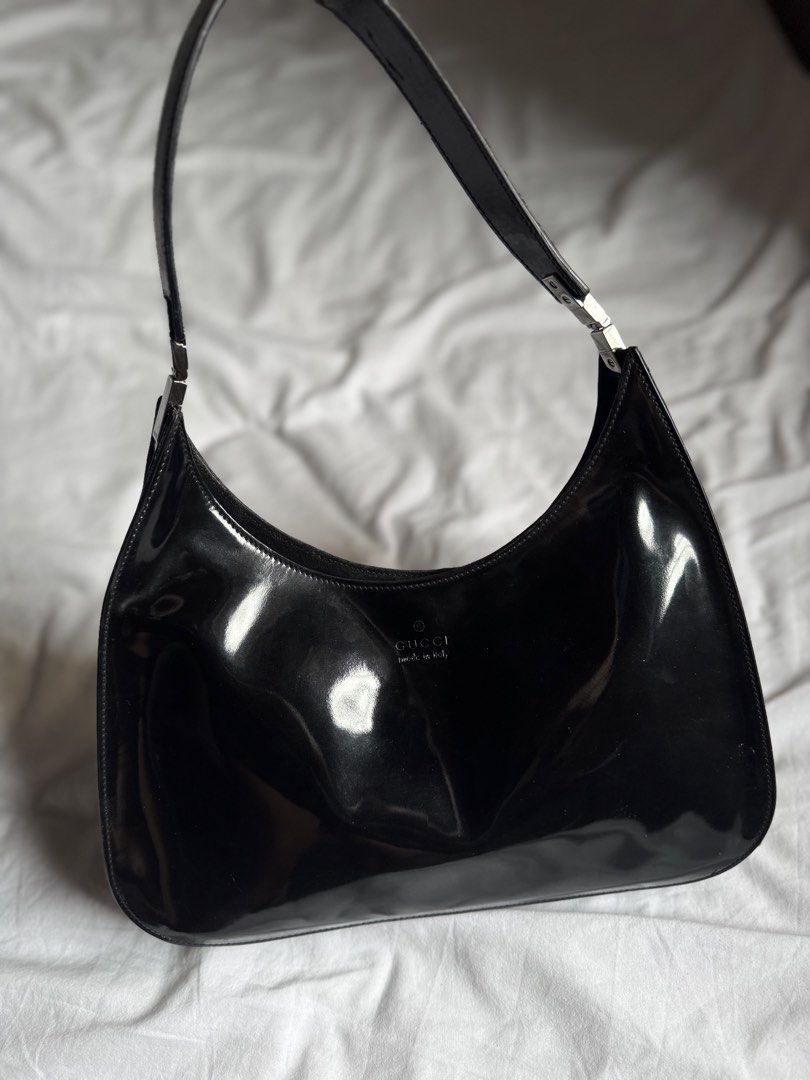 Gucci Jackie Tom Ford Era Rare (Category: Shoulder Bags) located in Manila. Submitted by thevintage90_sretro. (Listing ID 1462333185, Image 1). Description: gucci jackie tom ford era made in italy good condition legit 14,999 only dm for inquiries.
