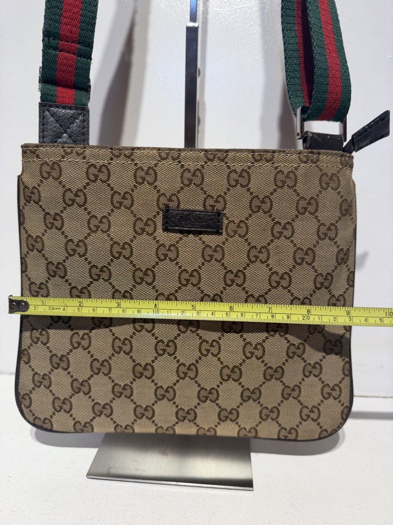 Gucci Monogram Web Small Flat Messenger Bag (Category: Luxury Bags & Wallets) located in Pasig City. Submitted by armoire_deluxe (Listing ID 1462420487, Image 2). Description: Pre💕 item. In good condition..