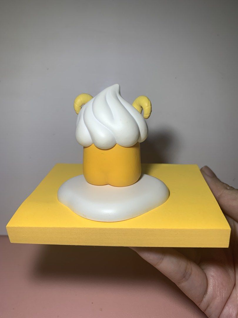 Gudetama (Category: Designer & Blind Box Toys) located in Valenzuela. Submitted by heypapermoon (Listing ID 1462314649, Image 2). Description: Gudetama Zodiac Series: Aries With markings Pop Mart No original packaging Preloved items Manage your expectation RFS: decluttering Message me here for any question regarding the item.