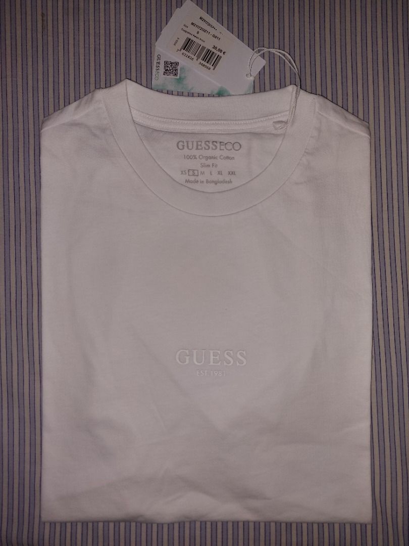 Guess Men's T-Shirt, White, Small (Category: Tshirts & Polo Shirts ) located in Antipolo. Submitted by cyknap2001 (Listing ID 1462271776, Image 1). Description: Guess Men's T-Shirt, White Size Small on tags, actual is 18.5"x26.5" 100% Cotton for natural comfort MOP - payment first sa gcash .