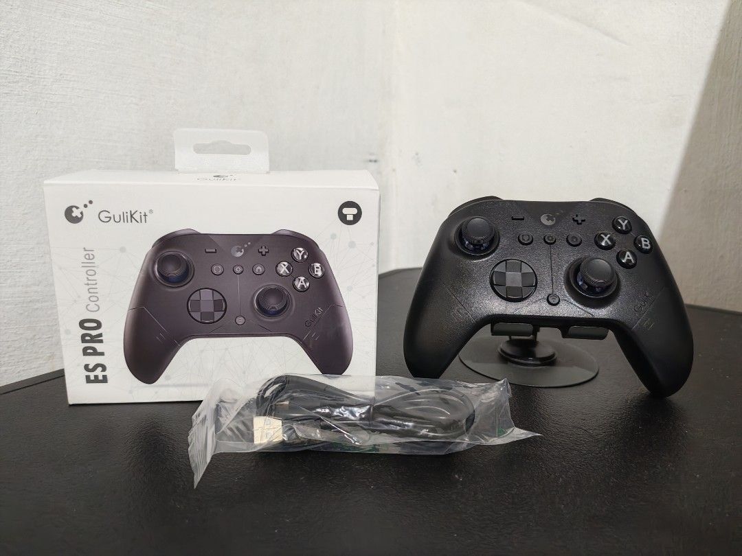 GuliKit ES PRO Controller (Category: Controllers) located in Taytay. Submitted by jabezb (Listing ID 1462346439, Image 3). Description: Reason for selling: Upgraded to TT Max - Used once - Includes charging cable - Original box included - Excellent for gaming, especially with fighting games - Very low latency.