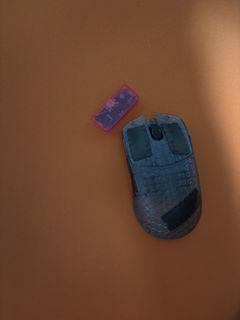 （分類：）位於 。 由 echrony 提交（商品編號 1462385970，圖片 1）。簡介： 。