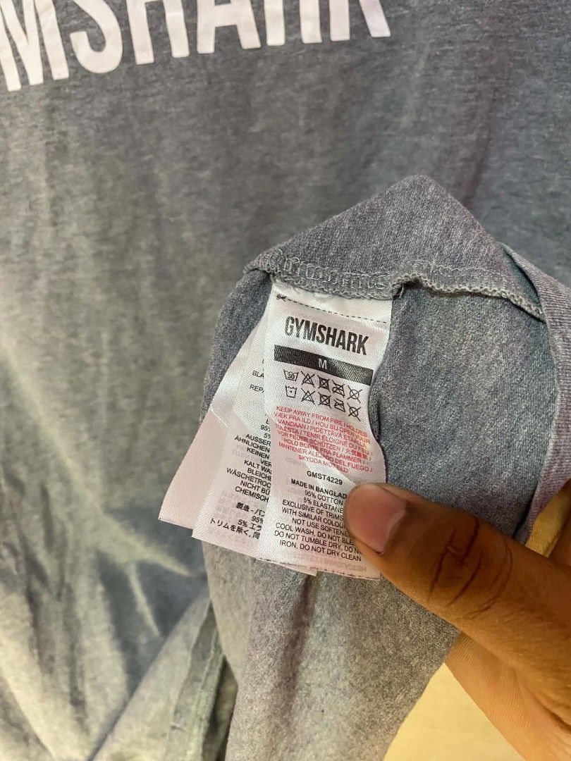 Gymshark Grey T-shirt Size M (Category: Activewear) located in Cebu City. Submitted by neelzaynca88614 (Listing ID 1462377699, Image 3). Description: Gymshark Dimensions L - 28 W - 20 Excellnt condition Super new Flawless Price+sf.