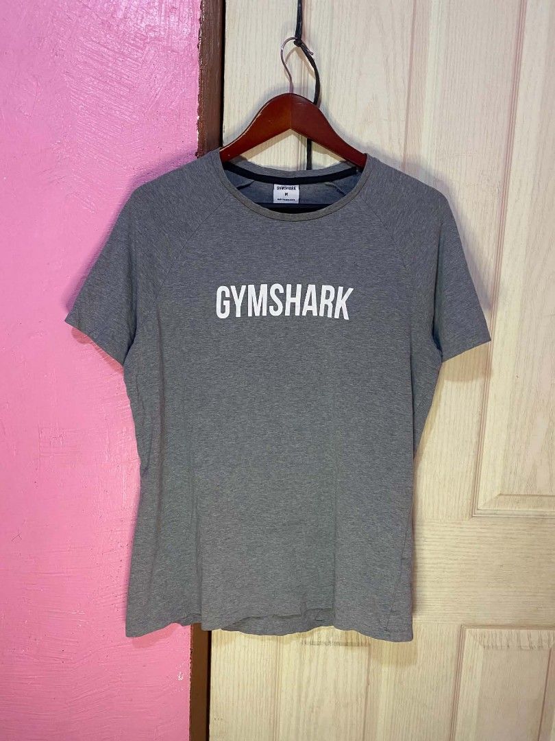 Gymshark Grey T-shirt Size M (Category: Activewear) located in Cebu City. Submitted by neelzaynca88614 (Listing ID 1462377699, Image 1). Description: Gymshark Dimensions L - 28 W - 20 Excellnt condition Super new Flawless Price+sf.