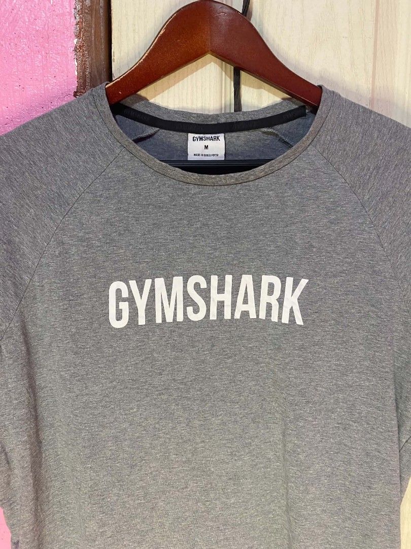 Gymshark Grey T-shirt Size M (Category: Activewear) located in Cebu City. Submitted by neelzaynca88614 (Listing ID 1462377699, Image 2). Description: Gymshark Dimensions L - 28 W - 20 Excellnt condition Super new Flawless Price+sf.