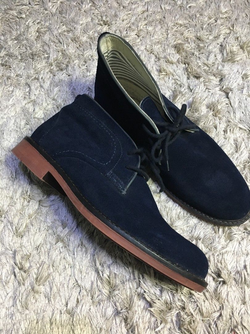 HAWKINS SUEDE LEATHER CHUKKA BOOTS (Category: Boots) located in Cabuyao City. Submitted by roronhilira (Listing ID 1462362845, Image 3). Description: HAWKINS SUEDE LEATHER CHUKKA BOOTS * Color : Navy Blue EUR : 40 CM 25-25.5 9.5 color rate very good condition no issue no heel drag & toe drag 1500 plus ship DM 📥.