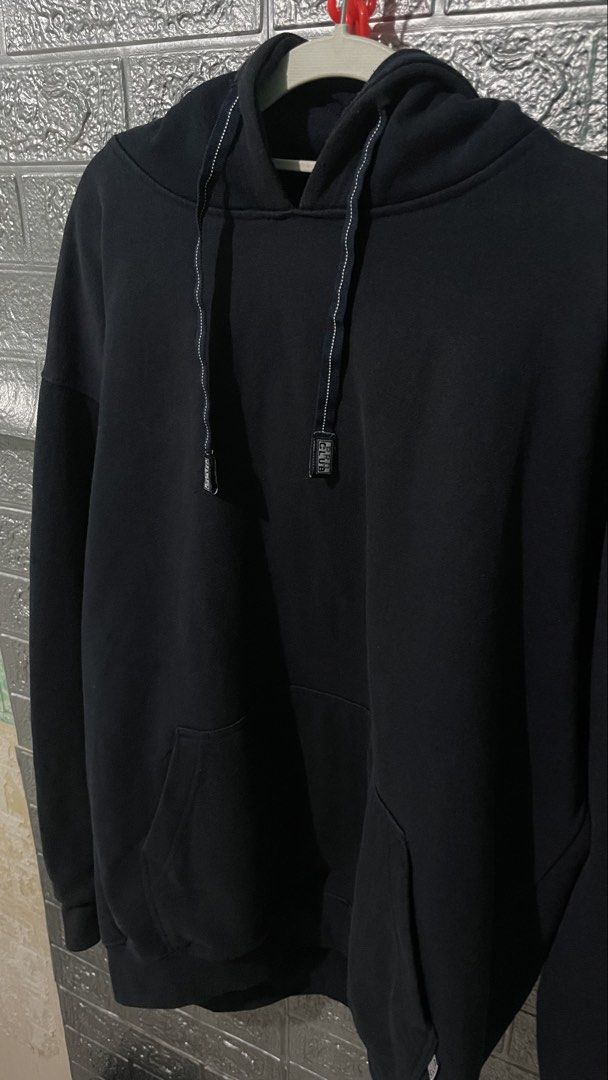 Heavyweight Pro Club Pullover Dark Navy Blue (Category: Hoodies) located in San Fernando. Submitted by capt.swag (Listing ID 1462411463, Image 2). Description: Large on tag .