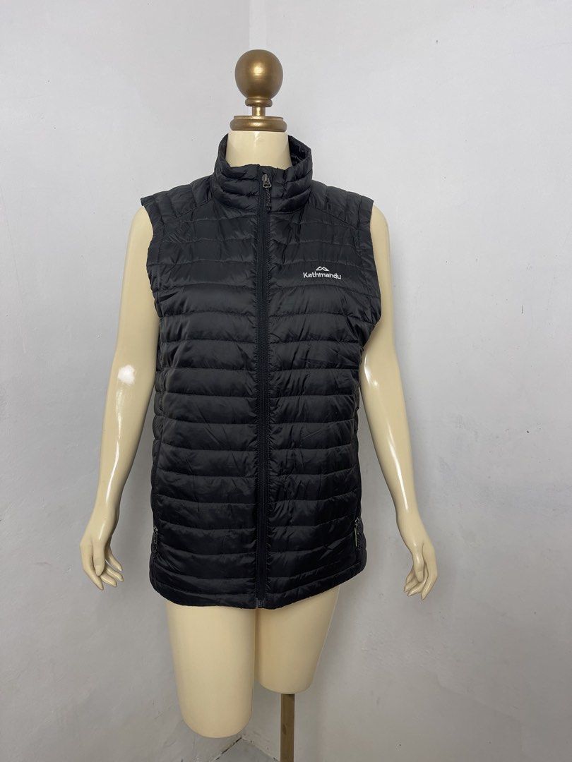 Heli Down Vest (Category: Vests) located in San Simon. Submitted by gonzalescr83075 (Listing ID 1462310853, Image 1). Description: Size - Small / Medium Frame 📌 PRE-LOVED ITEMS REMINDER 📌 Thank you for checking out my listings! Please read before claiming: ✨ All items are PRE-LOVED/SECONDHAND. ✨ Expect minimal signs of use, small flaws, or imperfections that may have been overlooked. ✨ Please manage your expectations and do not expect items to 