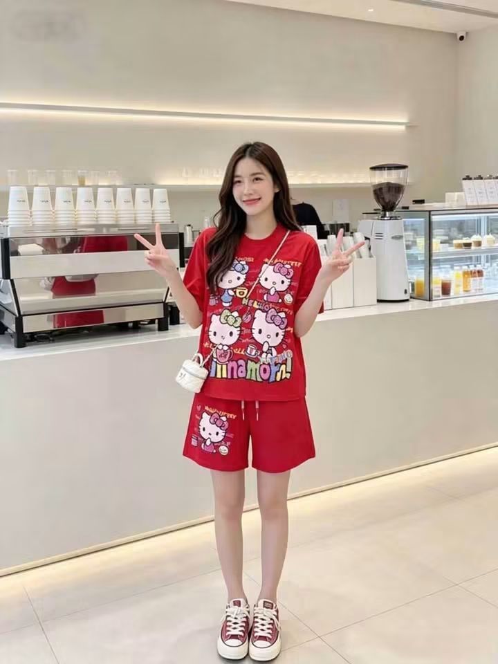 Hello kitty terno short..nice (Category: Sets or Coordinates) located in Manila. Submitted by raredeer-4deb4e (Listing ID 1462334593, Image 1). Description: can fit upto xxl pm for orders.