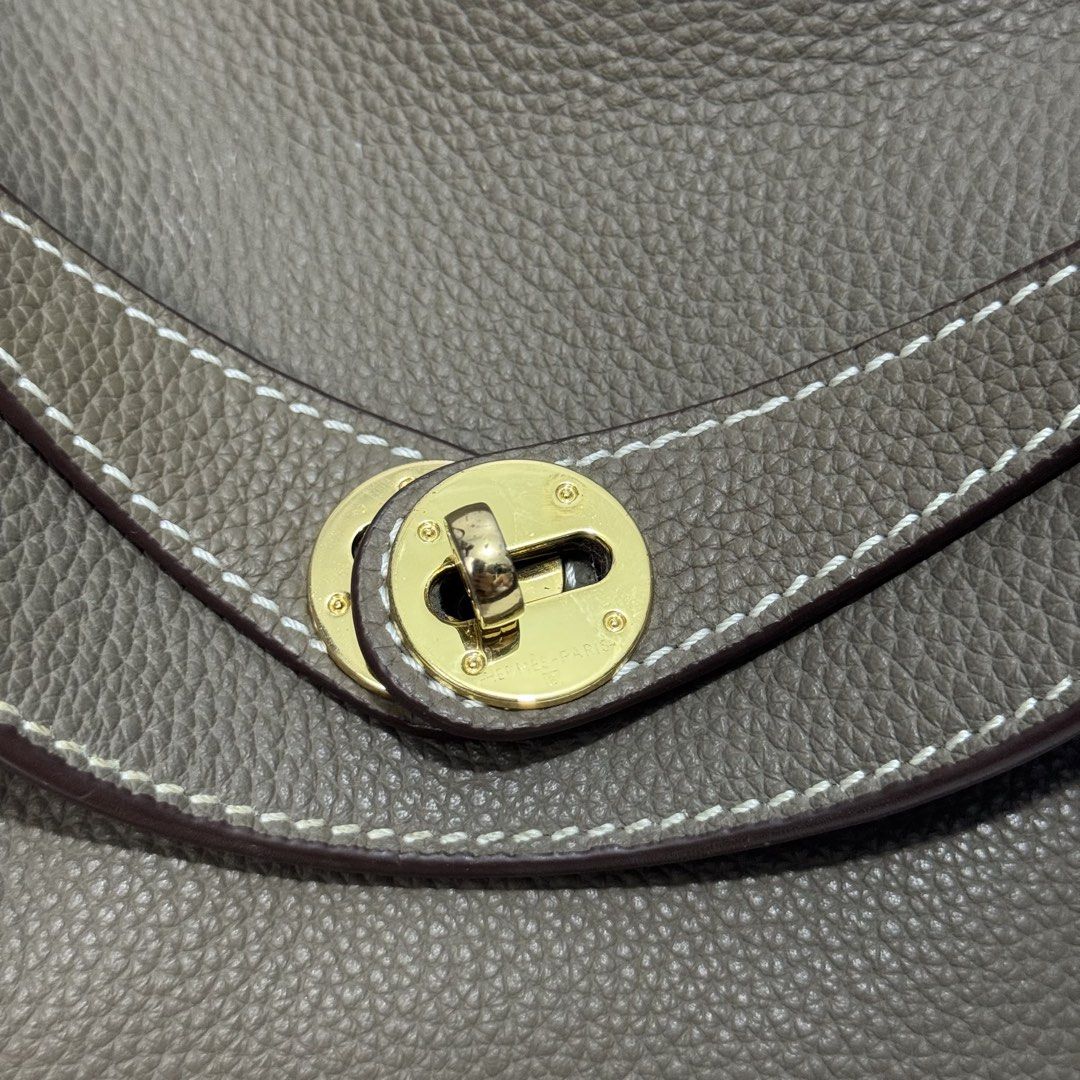 Hermes lindy bag (Category: Luxury Bags & Wallets) located in Dagupan City. Submitted by armoirelux (Listing ID 1462351505, Image 3). Description: Rank A Sign of usage only.