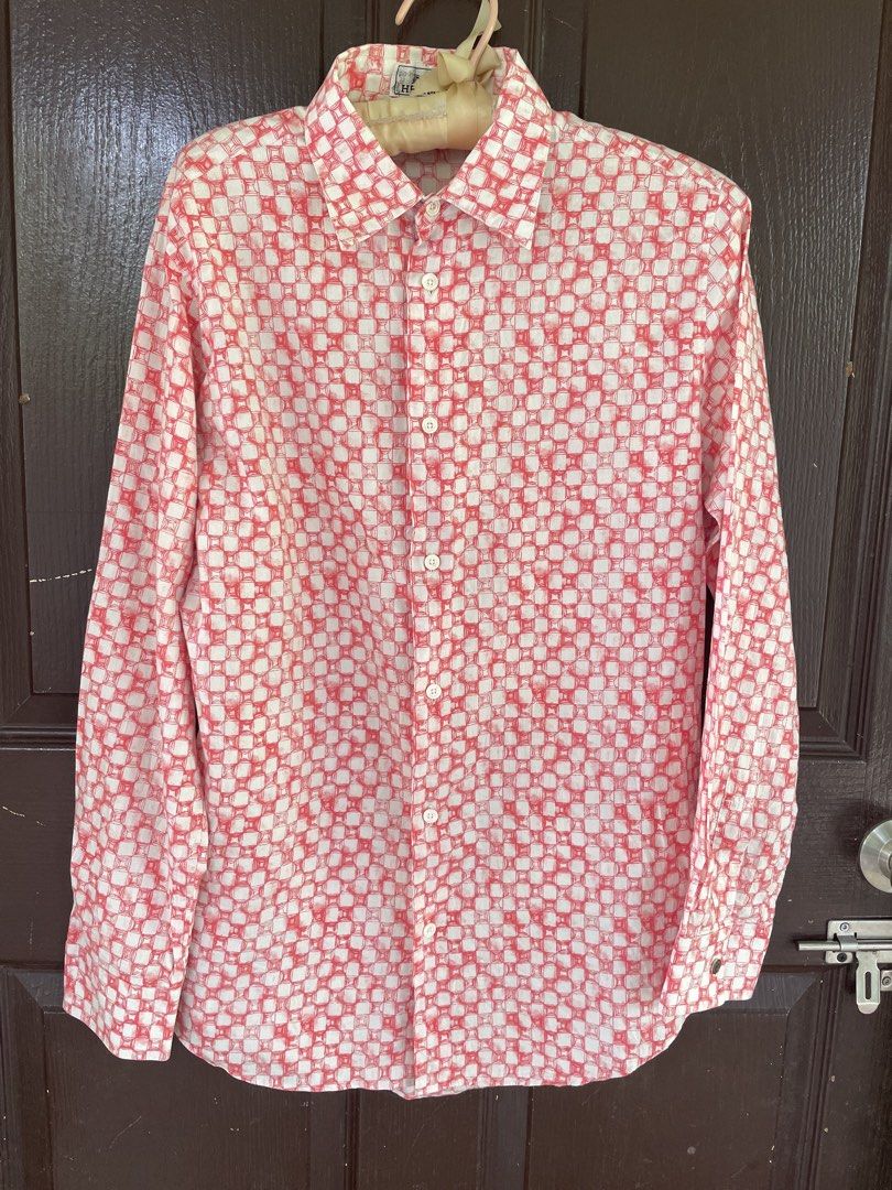 Hermes vintage longsleeve (Category: Formal Shirts) located in Davao. Submitted by mj_designervintagecurator (Listing ID 1462283764, Image 3). Description: 📌In good condition cotton, removed wash tag 📌best fit medium to semi large 📌shoulder 15- bust 40- armpit 18- length front 28- back 30 inches.