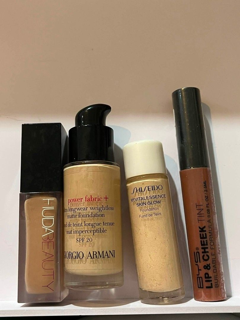 High end take all Huda,Armani,shisedo (Category: Makeup) located in Paranaque City. Submitted by annyfd_1102 (Listing ID 1462393947, Image 1). Description: Huda crumble Giorgio Armani 03 18ml Shiseido 10ml free sealed bys (innocent).