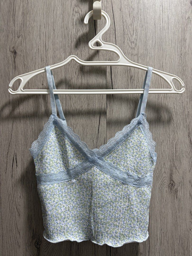 H&M Blue Floral Ribbed Top (Category: Sleeveless) located in Manila. Submitted by raeth (Listing ID 1462313287, Image 1). Description: .