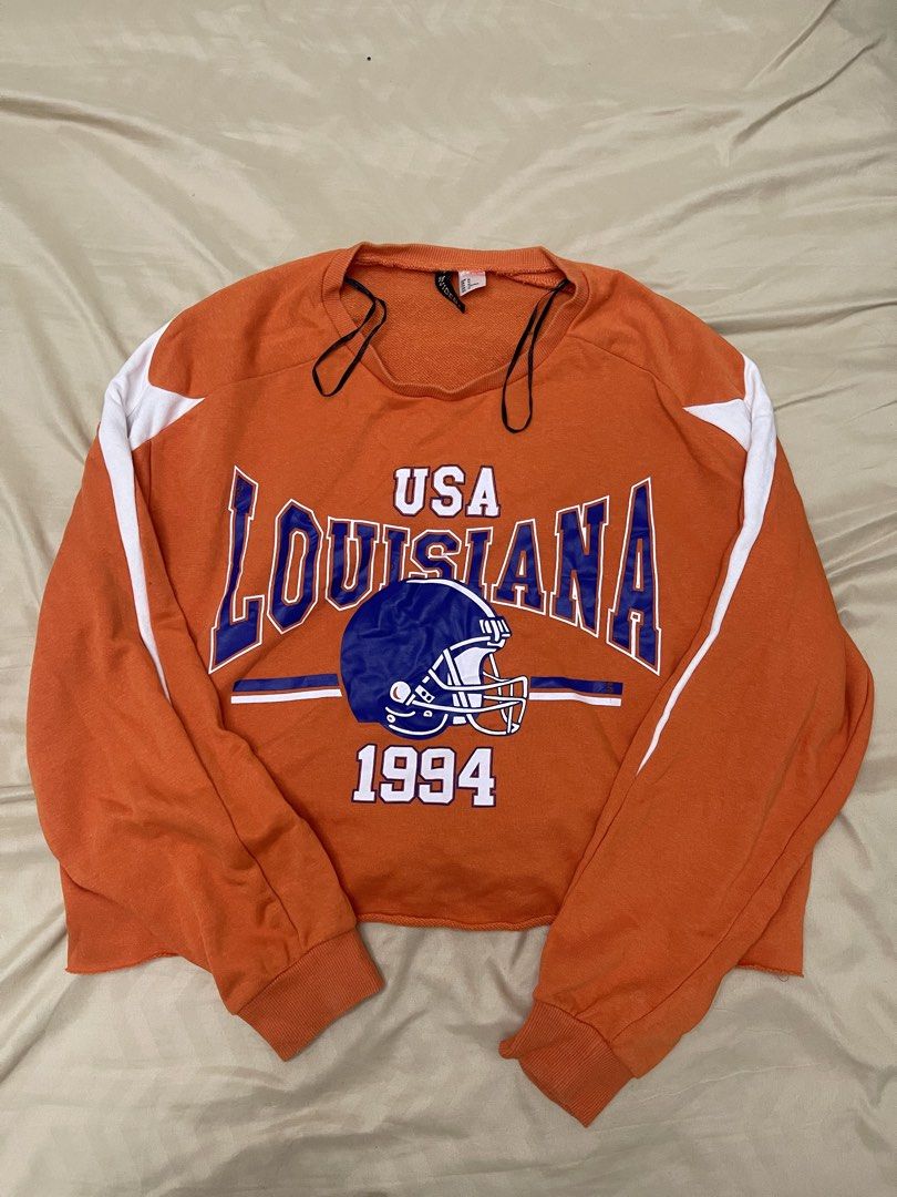 H&M ORANGE SWEARSHIRT (Category: Coats, Jackets and Outerwear) located in Concepcion. Submitted by wowsinigangmix (Listing ID 1462414613, Image 2). Description: H&M SWEATSHIRT COLOR ORANGE SIZE M (FITS UP TO L) SLIGHTLY USED ROUND NECK CROPPED STYLE OVERSIZE FIT.