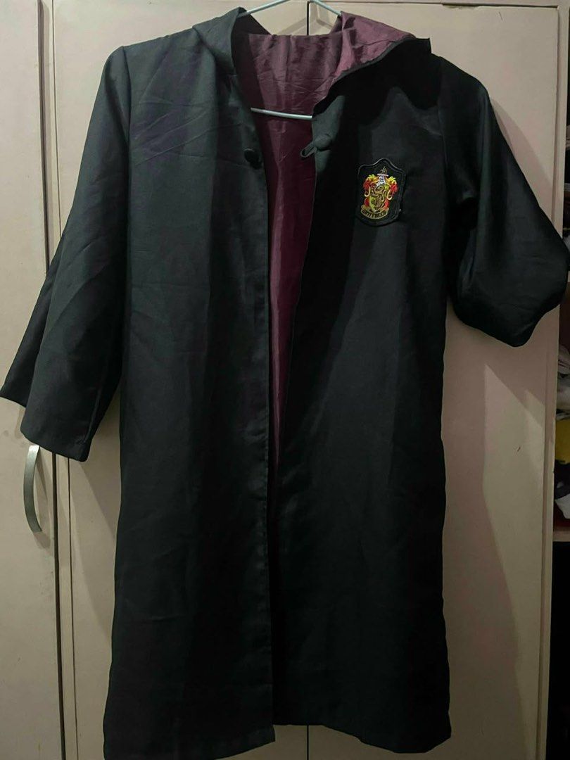Hogwarts Gryffindor Costume (Category: Coats, Jackets and Outerwear) located in Quezon City. Submitted by andromeda.alie (Listing ID 1462438364, Image 1). Description: Gryffindor Hogwarts Robe. Bought overseas for 2k; selling for 1000. LOWEST PRICE: 800. .