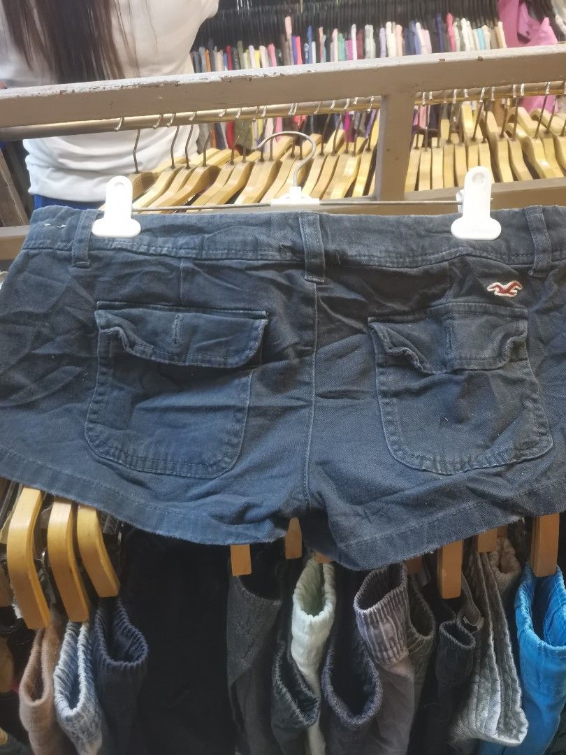 Holister (Category: Shorts) located in Manila. Submitted by mrpalkups666 (Listing ID 1462298857, Image 2). Description: .