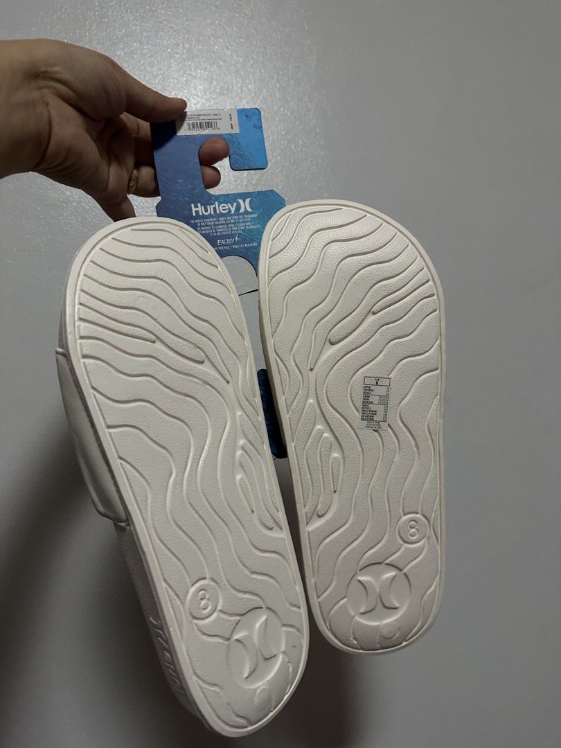 Hurley White Slides Size 8 (Category: Slippers and slides) located in Caloocan City. Submitted by janine2006 (Listing ID 1462294723, Image 2). Description: - Brand new Hurley slides - Size 8 - Textured outsole for enhanced grip - Original MSRP: $35.00 - Great deal available! - bought it sa US RFS: hindi kasya .