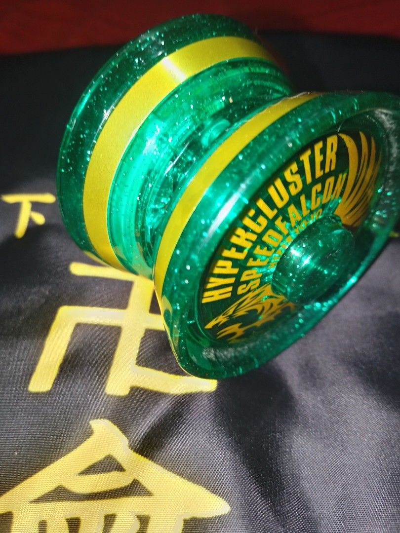 Hypercluster SpeedFalcon Yoyo (Category: Action & Battle Toys) located in Davao. Submitted by banana.pancake (Listing ID 1462305157, Image 3). Description: in very good working condition.