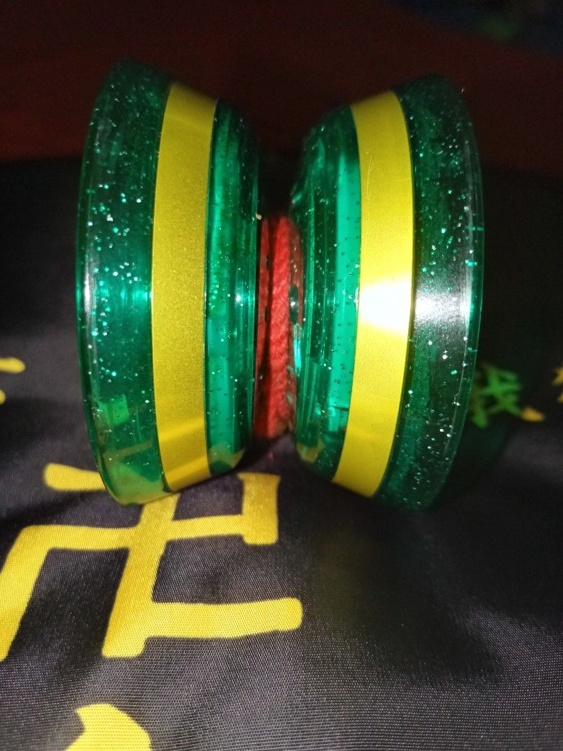 Hypercluster SpeedFalcon Yoyo (Category: Action & Battle Toys) located in Davao. Submitted by banana.pancake (Listing ID 1462305157, Image 2). Description: in very good working condition.