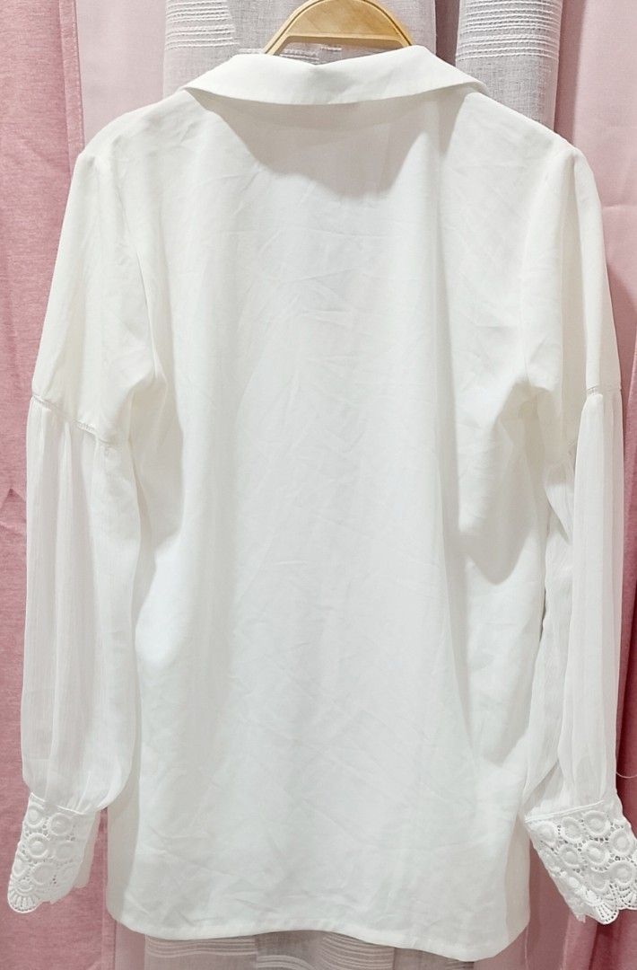 INBDUE White blouse (Category: Blouses) located in Cabanatuan. Submitted by miss.maia (Listing ID 1462432945, Image 3). Description: .