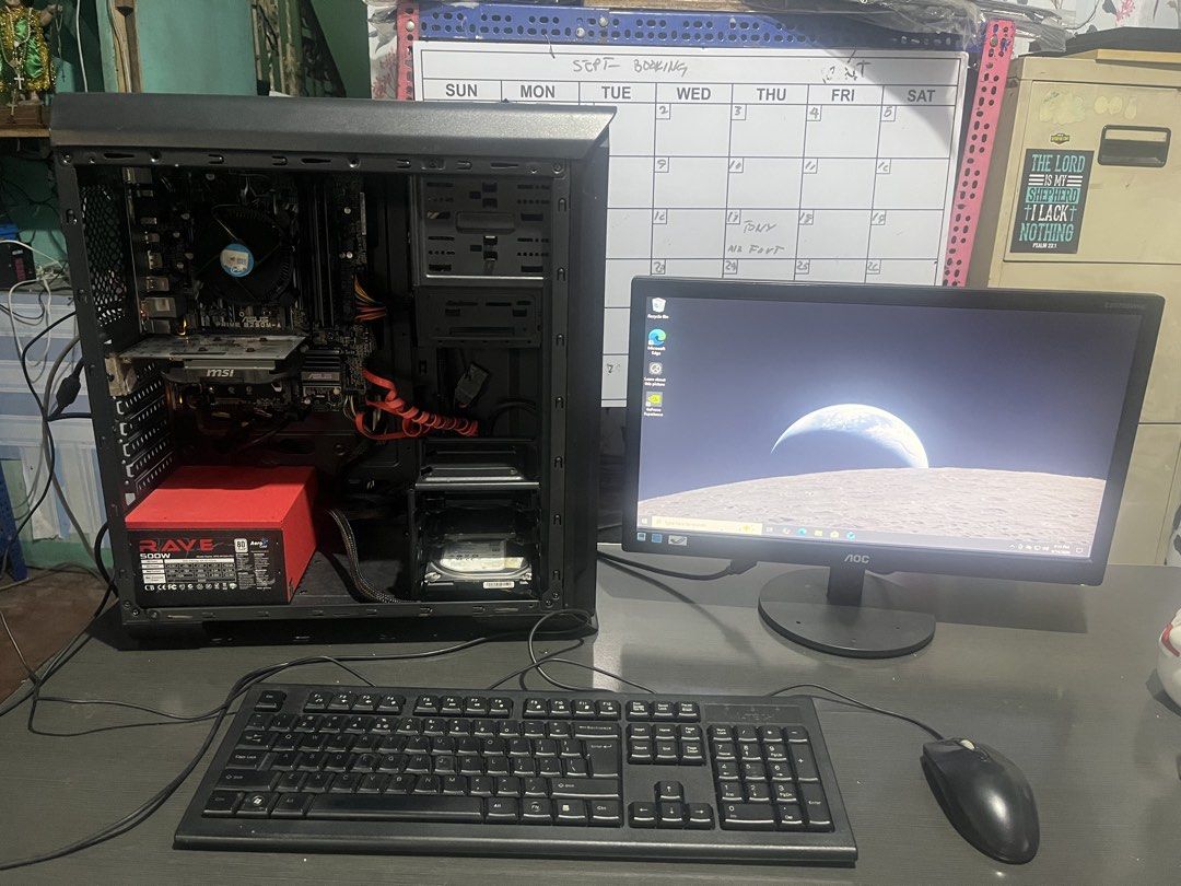 Intel I3 Complete PC Set — Ready to Use 💻 (Category: Desktops) located in Quezon City. Submitted by banawepyesa (Listing ID 1462375481, Image 3). Description: PC SET SPECS: * CPU: Intel Core i3-7320 7th Gen 4.10GHz * Motherboard: ASUS PRIME B250M-A * RAM: 16GB DDR4-2400 Crucial * GPU: GeForce GT 730 * SSD: Samsung 860 EVO 500GB * HDD: Seagate 1TB * SSD: Kingston 240GB * Total Storage: ~1.74TB * Monitor: AOC * Keyboard: Included * Mouse: Included
