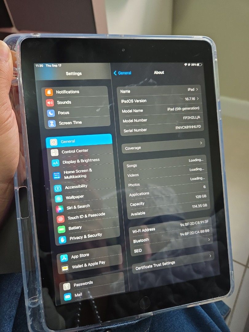 Ipad 5th generation (Category: iPad) located in Johor Bahru. Submitted by ghaarfaa (Listing ID 1462287274, Image 1). Description: nak letgo ni mur mur . tk pakai sangatt.