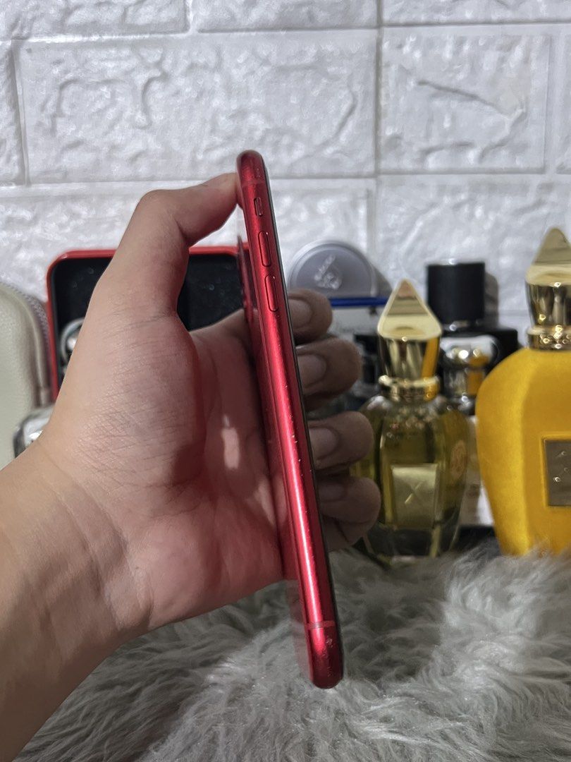 iPhone 11 128gb Factory Unlock (Category: iPhone 11 Series) located in Manila. Submitted by eyanad (Listing ID 1460260056, Image 3). Description: Iphone 11 128gb 100% battery health newly replace face id not working truetone ok anysim pwede camera all goods malinaw sobra replaced lcd and battery yun lng smooth na smooth unli reset unli check manila loc check muna before payment .