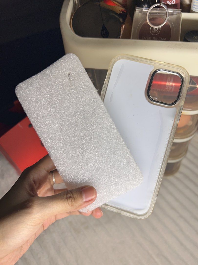 Iphone 11 mirror case (Category: Cases & Sleeves) located in Caloocan City. Submitted by ky.mndjr (Listing ID 1462334194, Image 2). Description: Iphone 11 mirror case used once only | good as new orig price • ₱150 .