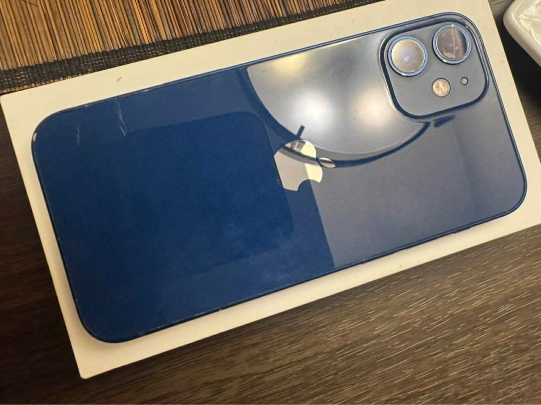 IPHONE 12 MINI (Category: Other Mobile & Gadget Accessories) located in Manila. Submitted by epic_glgryda (Listing ID 1462287775, Image 1). Description: FU RESET ALL YOU WANT 98% BATTHEALTH WTRUETONE NO ISSUE.