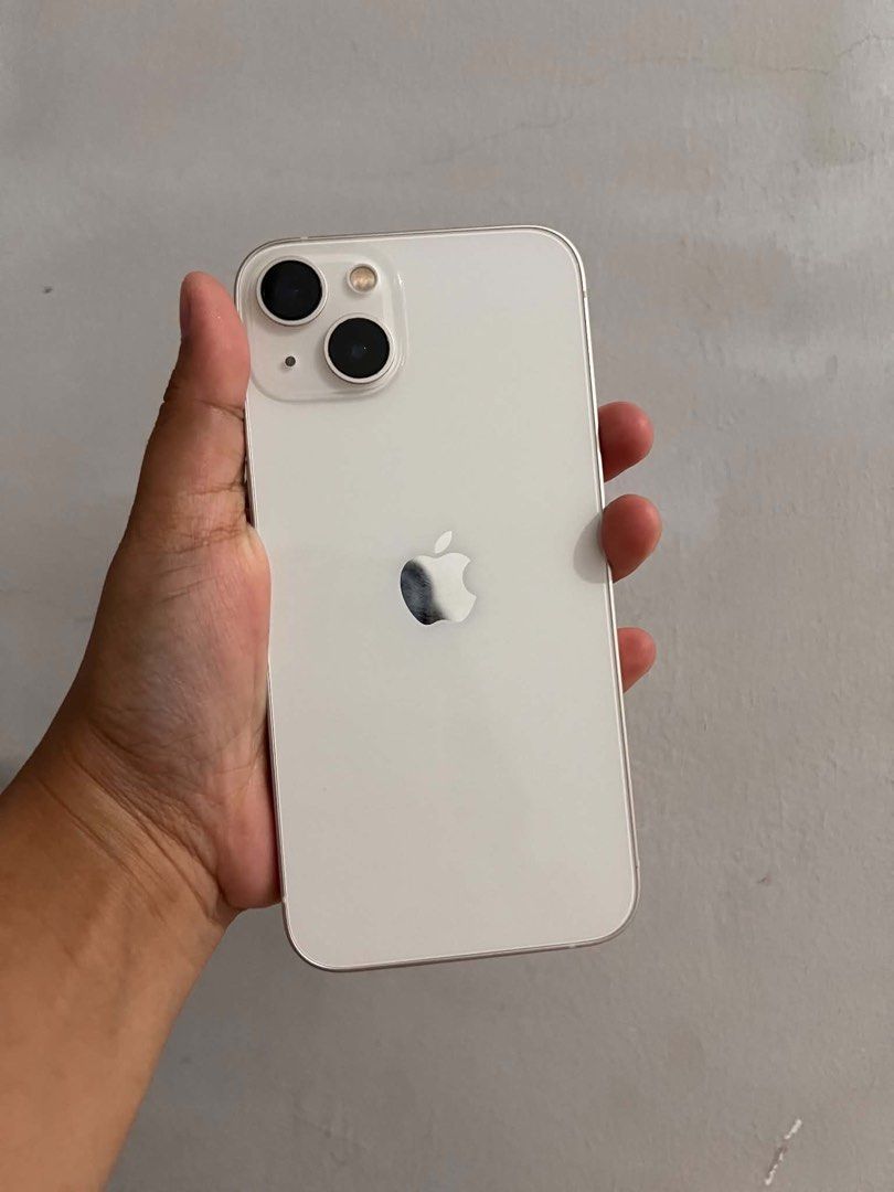iPhone 13 128gb (Category: iPhone 13 Series) located in Manila. Submitted by mnzad (Listing ID 1462437946, Image 2). Description: .