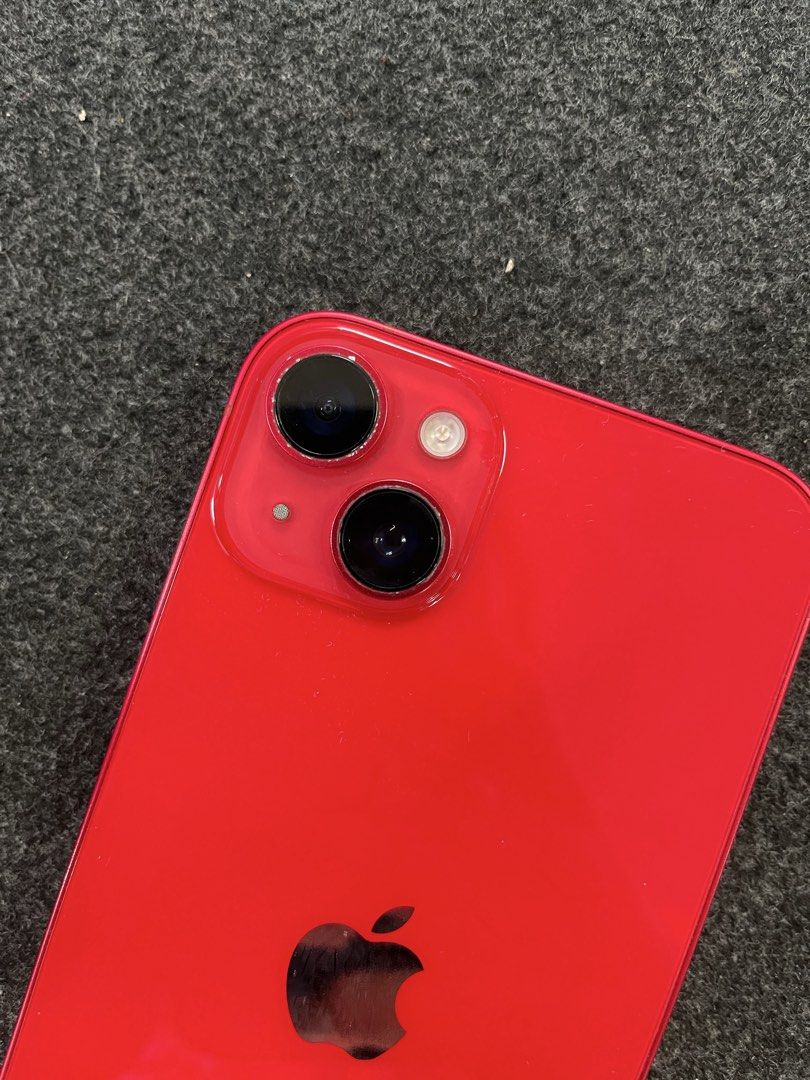 iPhone 14 Plus (Red) (Category: iPhone 14 Series) located in Toledo. Submitted by nottauri (Listing ID 1462301873, Image 2). Description: 84% battery health 3yrs & 4mos old Well taken care of battery Comes with charger and headphones Buyer shoulders SF.