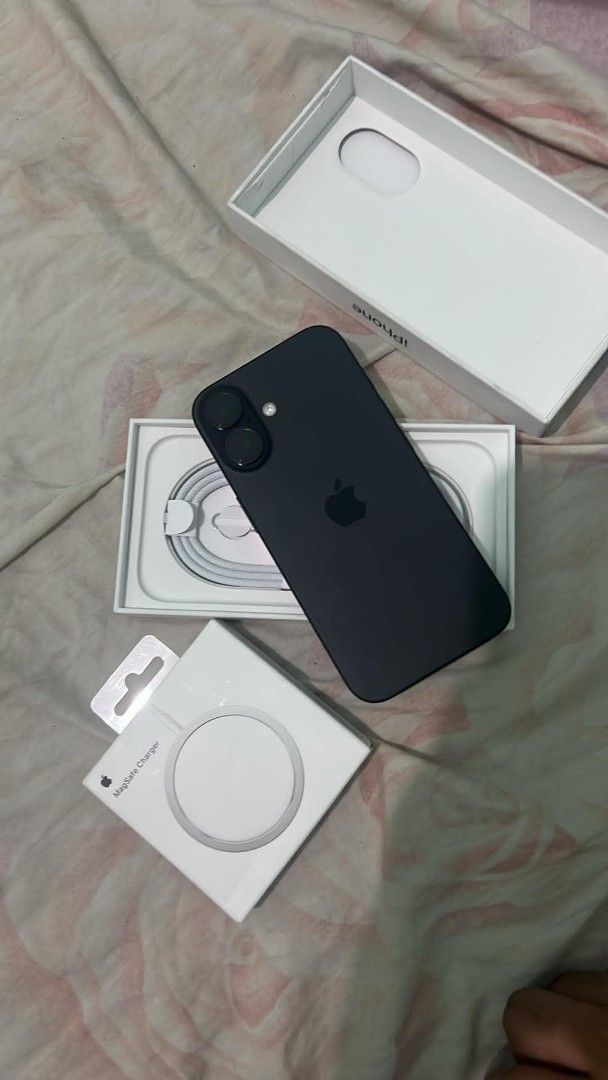 Iphone 16 (Category: iPhone X Series) located in Manila. Submitted by mikeee03 (Listing ID 1462421636, Image 1). Description: iPhone 16 128GB BNEW Activated | 100% Battery Health Condition: BNEW / Activated Storage: 128GB Battery Health: 100% Cycle Count: 0 First Use: September 2026 Manufacture Date: March 2026 📦 Inclusions: iPhone 16 Original box USB-C cable MagSafe Charger 📍 Location: Antipolo 💰 ₱49,000 — negotiable for sure buyer Testing al