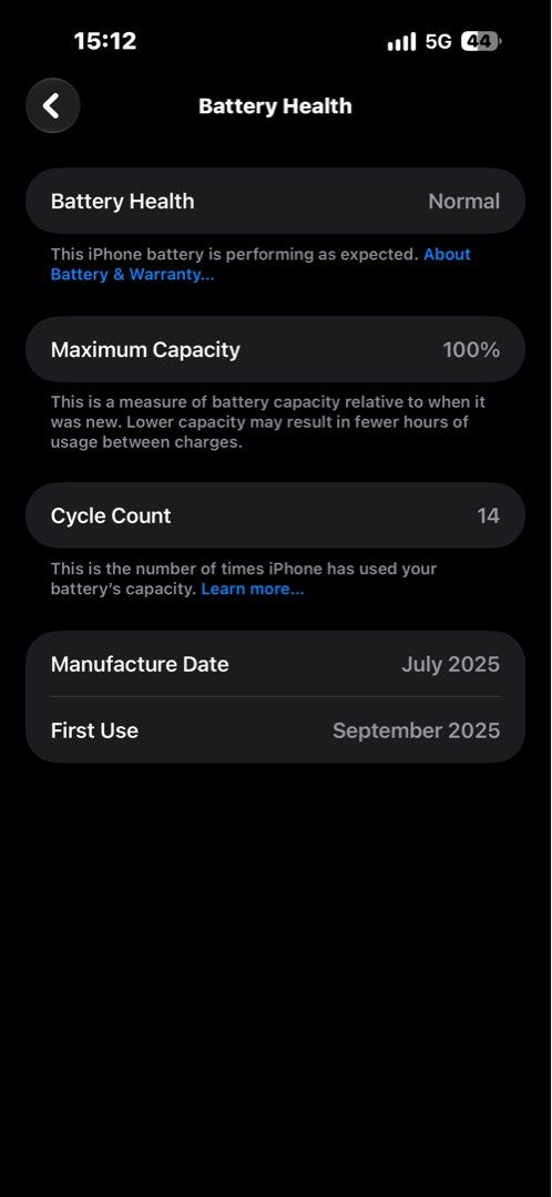 iPhone 17 Pro Max 256GB - 100% 電 14cycle count （分類：iPhone 17 Series）位於 Hong Kong。 由 6fikntn2y8 提交（商品編號 1462380922，圖片 2）。簡介： 面交，無花無崩,任check 地點可就 港九新界 Selling an iPhone 17 Pro Max with 256GB storage. Battery health is at 100% with only 14 cycle counts. Manufactured July 2025, first used September 2025. Plenty of storage available for all your photos and apps. Message if interested.。