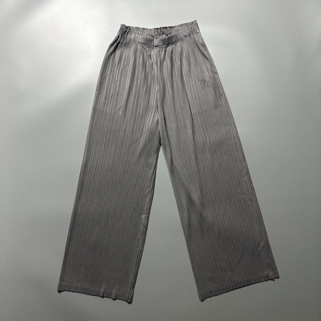 Issey Miyake Pleats Please (Category: Other Bottoms) located in Tayabas. Submitted by bayabaskartell (Listing ID 1462293634, Image 1). Description: .