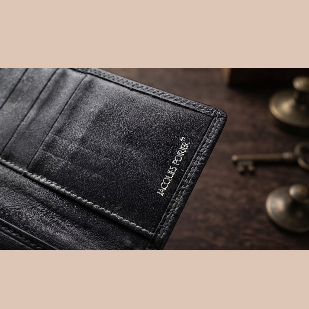 Jacques Farel Black Leather Long Wallet (Category: Wallets & Card holders) located in Quezon City. Submitted by eilgaraje (Listing ID 1462433233, Image 2). Description: - Genuine black leather long wallet from Jacques Farel - Ample card slots and compartments for excellent organization - Features a pleasant leather texture - Interior is clean and well-maintained - Perfect for keeping your essentials tidy japan surplus 250.