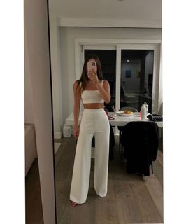 (Category: ) located in . Submitted by stylinggclosett (Listing ID 1462274954, Image 1). Description: .