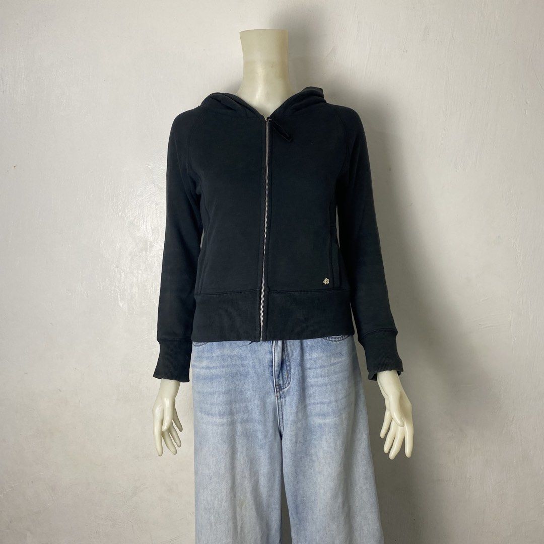 Jill Stuart✨ | Black Full Zip Y2K Jacket (Category: Coats, Jackets and Outerwear) located in Bulacan. Submitted by orc.ph (Listing ID 1462351972, Image 2). Description: Jill Stuart✨ | Black Full Zip Y2K Jacket Material Used: Cotton - Black - Long Sleeve - Zipper Closure - Double Pockets - Full Zip - Jacket - Casual - Y2K - Semi Formal - Streetwear ‎-Size: XS -Width: 15" ‎-Length: 19" ‎ ‎Pristine Condition. No Visible Flaws. No Issue At All ‎ ‎⚠️N
