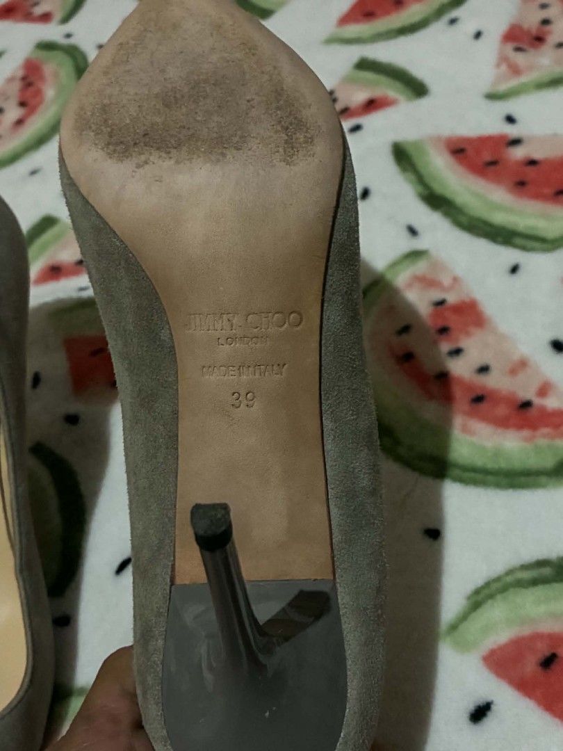 Jimmy Choo Suede Pointed Toe Heels Size 39 (Category: Heels) located in Nabunturan. Submitted by kairosas85 (Listing ID 1462368303, Image 2). Description: - Brand: Jimmy Choo - Material: Grey Suede - Style: Pointed Toe Heels / Classic Pumps - Origin: Made in Italy - Size: 39.