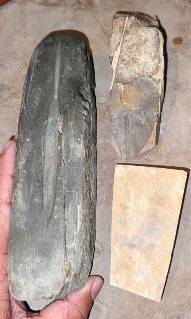 Jnat stone bundle 3pcs (Category: Knives & Chopping Boards) located in Polomolok. Submitted by dkljapansurplus (Listing ID 1462394819, Image 3). Description: Jnat stone 3pcs bundle Est grit: 1500, 2k, 800.
