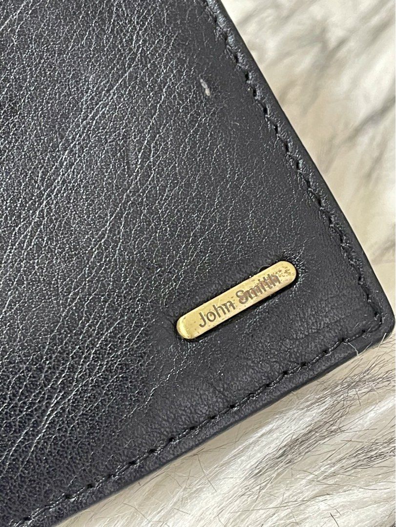 John Smith Japan Black Leather Wallet for Men (Category: Wallets & Card Holders) located in Teresa. Submitted by savvyonbranded (Listing ID 1462359642, Image 2). Description: 3.8 x 4.5 inches .