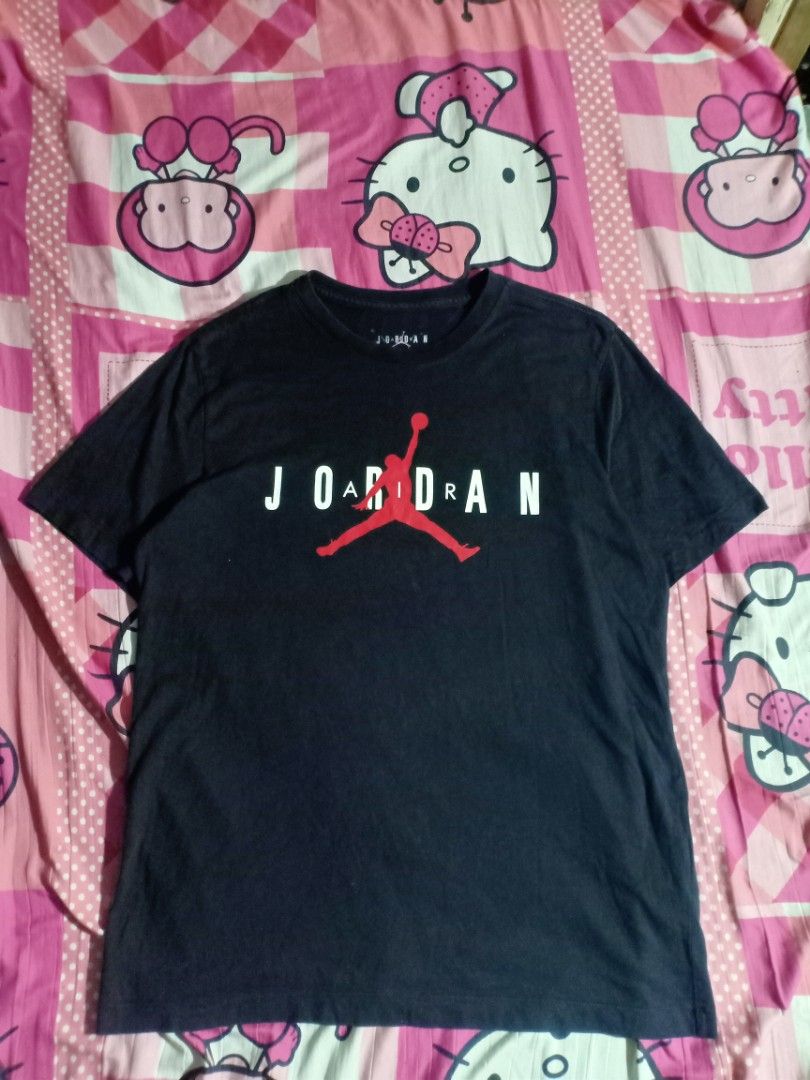 JORDAN BIG LOGO (Category: Tshirts & Polo Shirts ) located in Pasig City. Submitted by thrifttofit (Listing ID 1462268390, Image 1). Description: Jordan Biglogo Size Large Color rate 8.5/10 L-26 w-24 Pasig city.