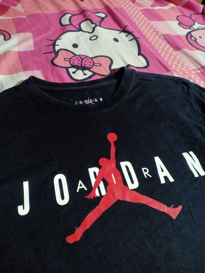 JORDAN BIG LOGO (Category: Tshirts & Polo Shirts ) located in Pasig City. Submitted by thrifttofit (Listing ID 1462268390, Image 2). Description: Jordan Biglogo Size Large Color rate 8.5/10 L-26 w-24 Pasig city.