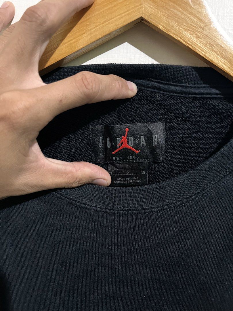 JORDAN JUMP MAN SWEATER (Category: Coats, Jackets and Outerwear) located in Sagay. Submitted by jan_arvene (Listing ID 1462399754, Image 3). Description: 📌 Jordan Jump Man sweater Size Large 27” length 23” width Good condition and color rate No issues Pm.