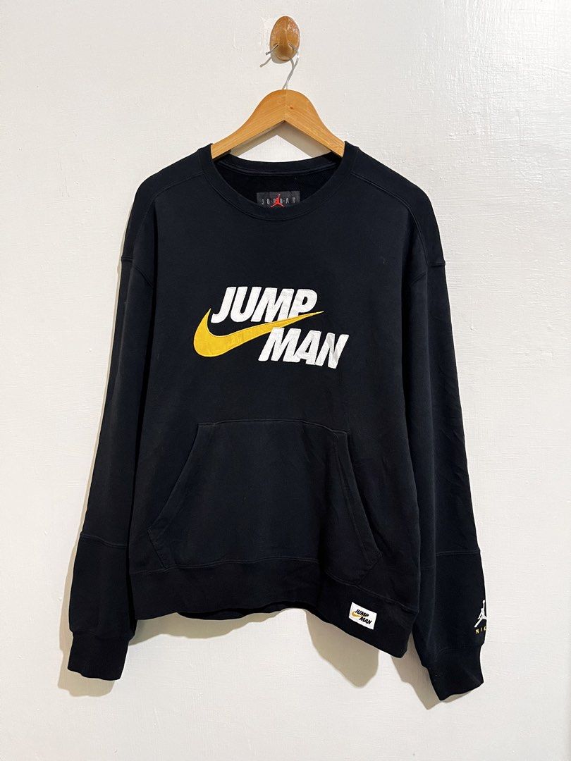 JORDAN JUMP MAN SWEATER (Category: Coats, Jackets and Outerwear) located in Sagay. Submitted by jan_arvene (Listing ID 1462399754, Image 2). Description: 📌 Jordan Jump Man sweater Size Large 27” length 23” width Good condition and color rate No issues Pm.