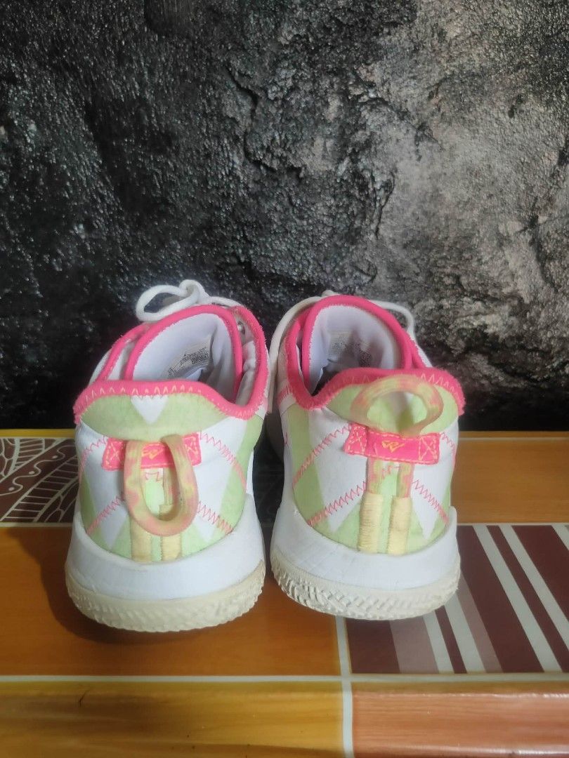 Jordan Russell Westbrook shoes (Category: Sneakers) located in Vinzons. Submitted by khasanche43622 (Listing ID 1462397152, Image 3). Description: Good condition With minimal sign of use Size 10 mens With minimal dragging.